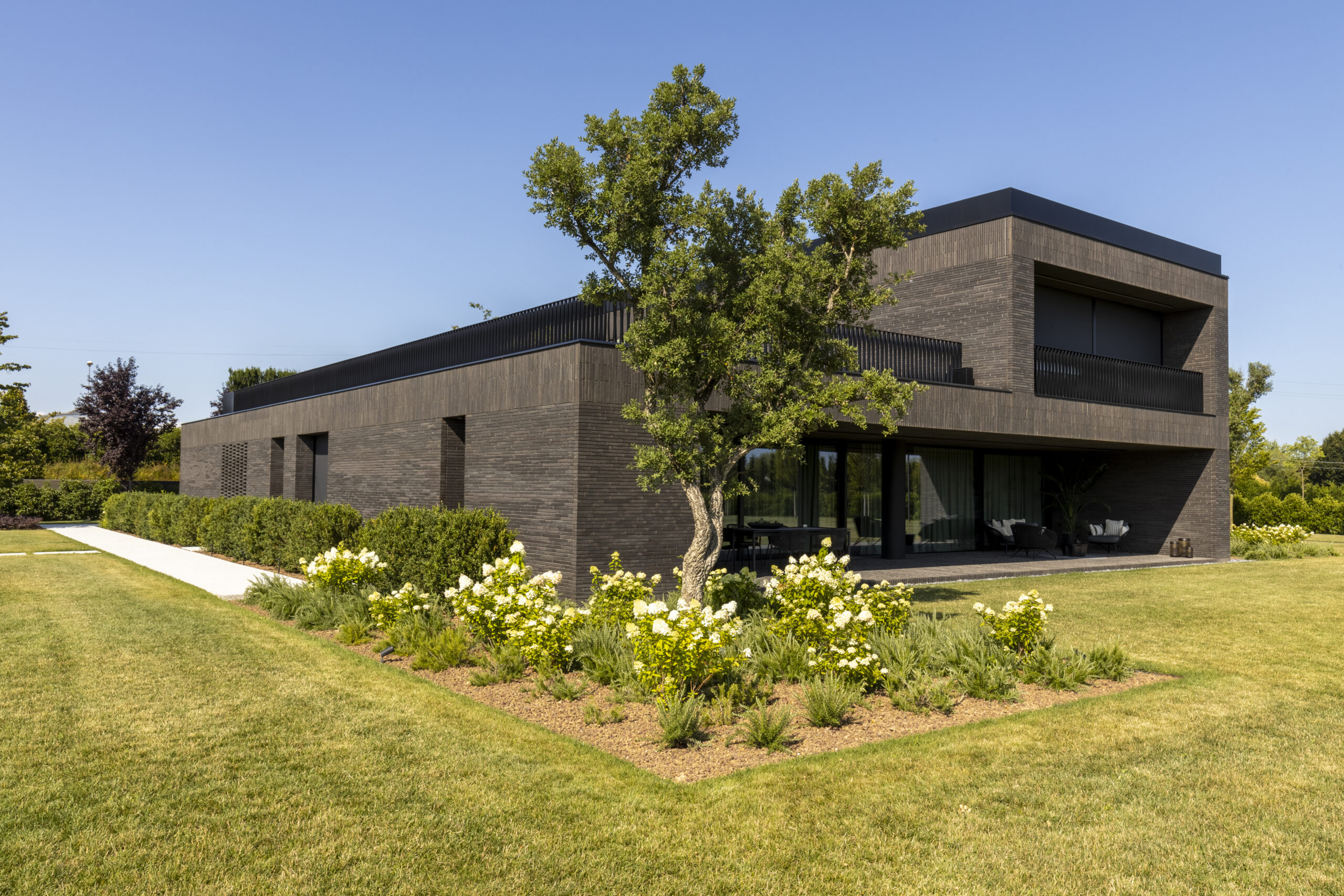 design giardino moderno, progettazione esterni veneto
